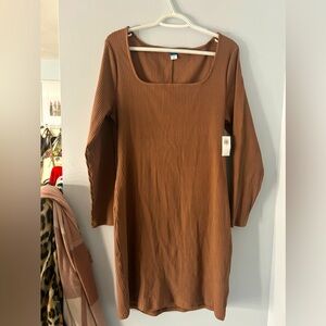 Brand new old navy dress, brown ribbed and very cute.